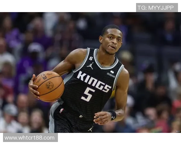 德阿隆福克斯如何在NBA赛场上崭露头角并引领国王队崛起